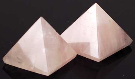 30-40mm Rose Quartz pyramid